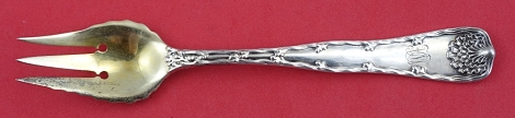Pastry Fork 3-tine 2-hole GW fluted edge 6 1/2